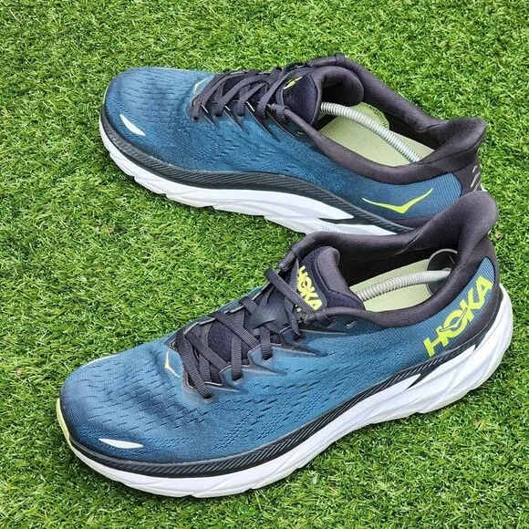 HOKA CLIFTON 8 - Mens Athletic Shoes - SIZE 10D