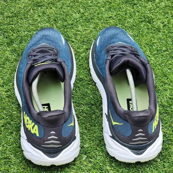 HOKA CLIFTON 8 - Mens Athletic Shoes - SIZE 10D