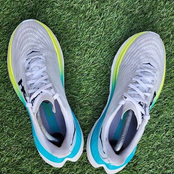 HOKA MACH 5 - Womens Athletic Shoes - SIZE 8.5B