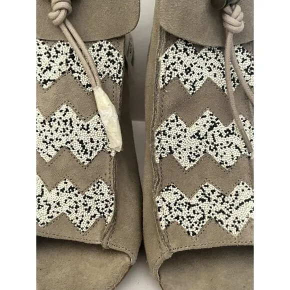 House of Harlow 1960 Beaded Peep Toe Booties Heels Suede •9/ 40• Gladiator NEW