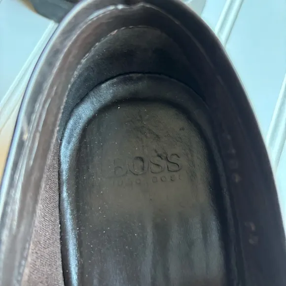 HUGO BOSS MENS LOAFERS DARK BROWN  DRESS SHOES SIZE 9.5 MADE IN ITALY