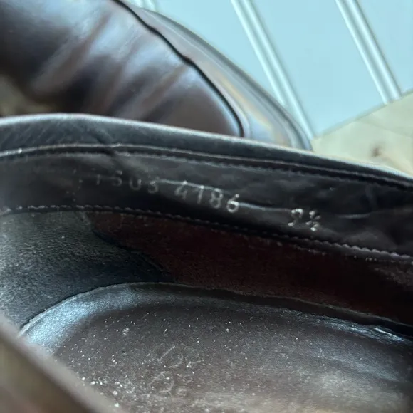 HUGO BOSS MENS LOAFERS DARK BROWN  DRESS SHOES SIZE 9.5 MADE IN ITALY