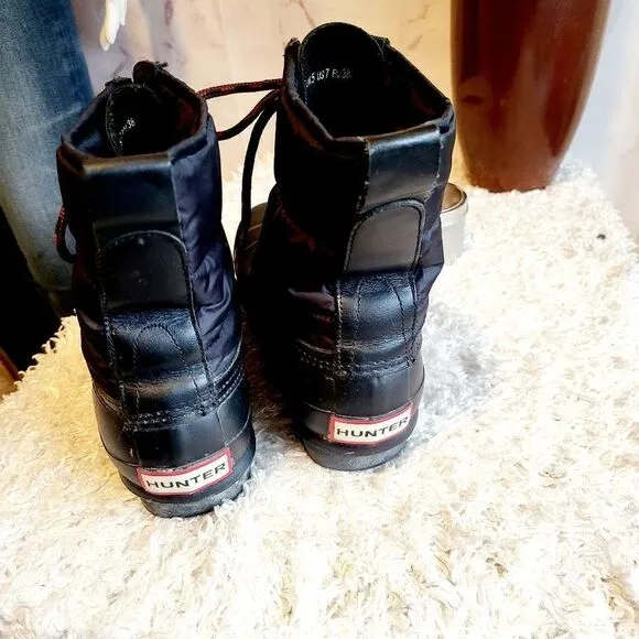 Hunter black quilted shaft winter boots