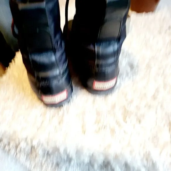 Hunter black quilted shaft winter boots