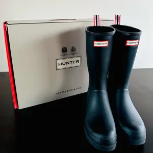 Hunter Boots- Size 7