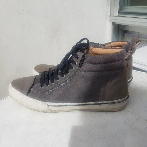 John Varvatos men’s leather high top shoes sneakers side zip lace up size 10.5