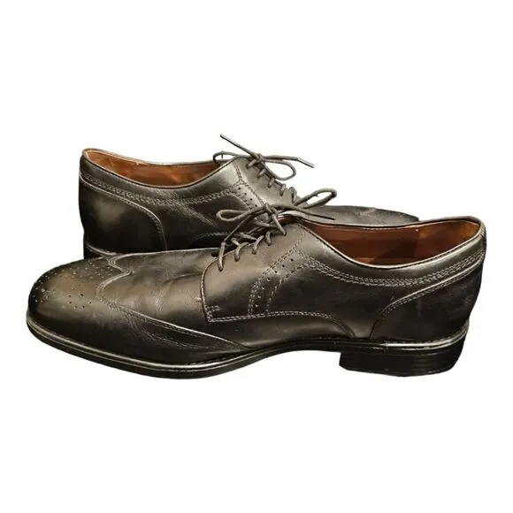 JOHNSTON &amp; MURPHY Black Leather Wingtip Shoes -  Size 11 1/2