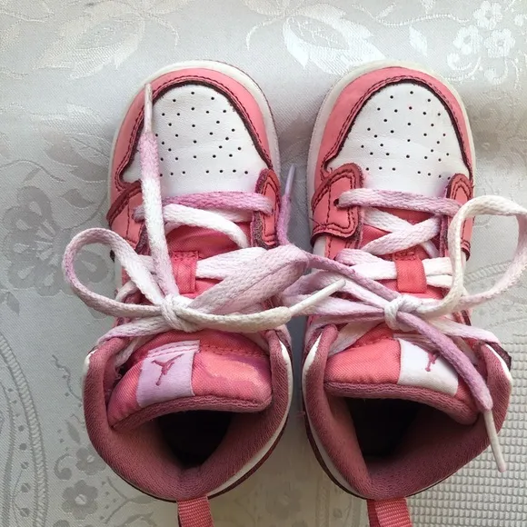 Jordon 1 Mid Valentine’s Day Pink/White Sneakers Lace-Up Shoes Toddlers Size 7C