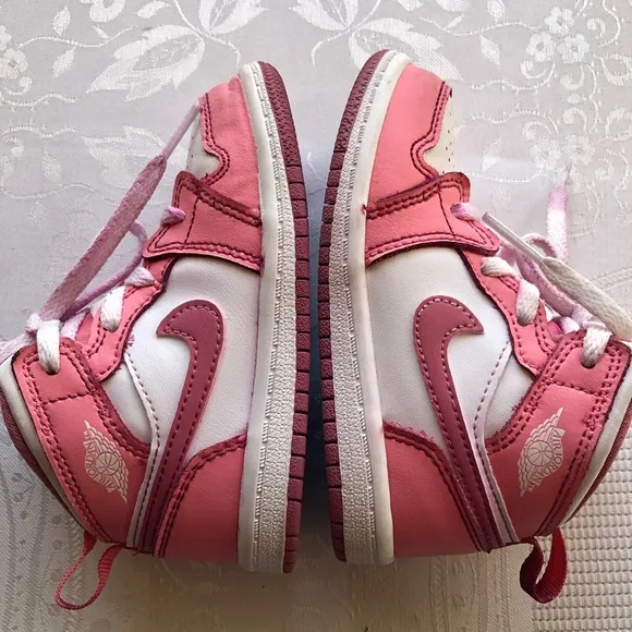 Jordon 1 Mid Valentine’s Day Pink/White Sneakers Lace-Up Shoes Toddlers Size 7C