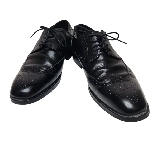 Joseph Abboud Men's Classic Black Leather Upper Lace Wing Tip Dress Shoe Size 10