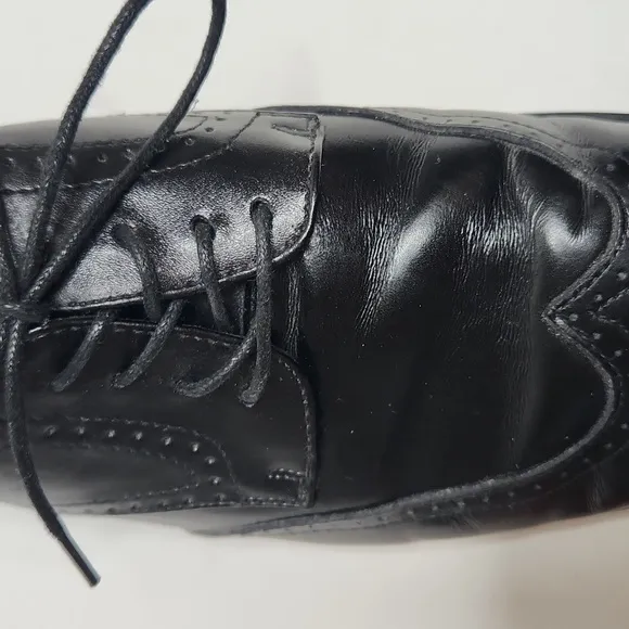 Joseph Abboud Men's Classic Black Leather Upper Lace Wing Tip Dress Shoe Size 10