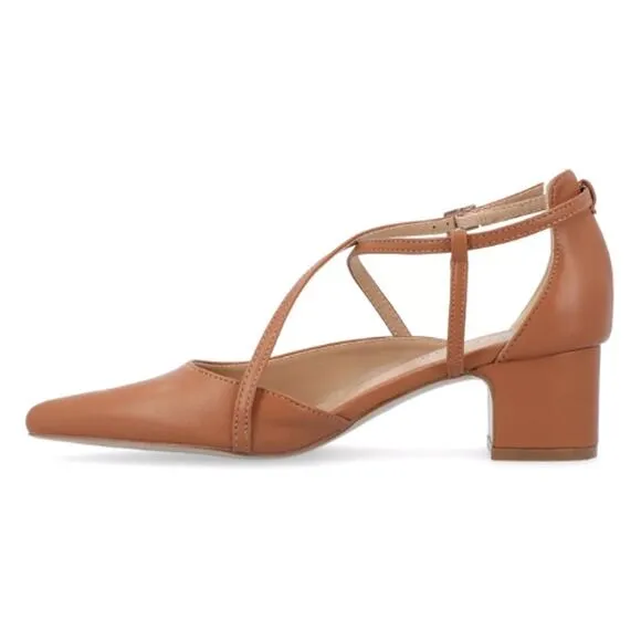 Journee Collection Galvinn Pump in Cognac New in box 8.5