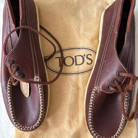 JP Tod’s leather deck shoes