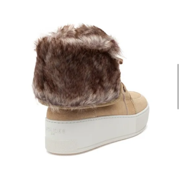 J/SLIDES MOSEY Light Sand Suede size 8