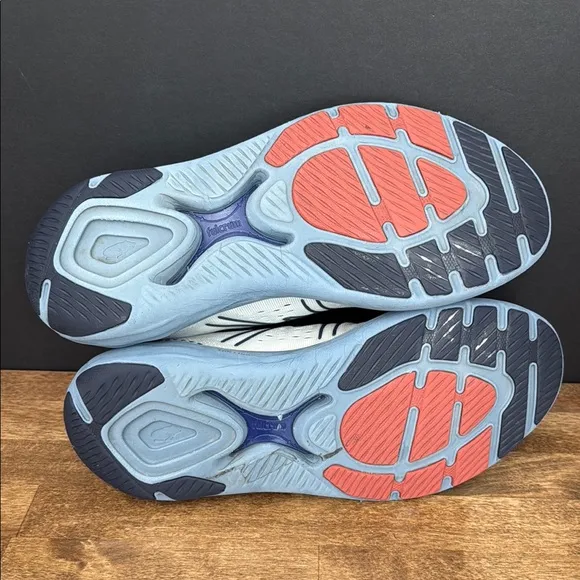 Karhu Men’s Running Shoes Size 11