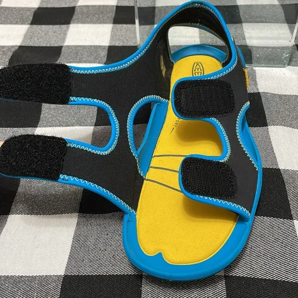 KEEN Knotch River Outdoor Water Shoe Sandal 2 Strap Waterproof Boys 6 Blue Black