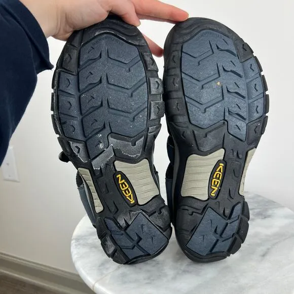 KEEN Men's Newport Closed Toe Water Hiking Outdoor Sandals in Navy (Sz 12)