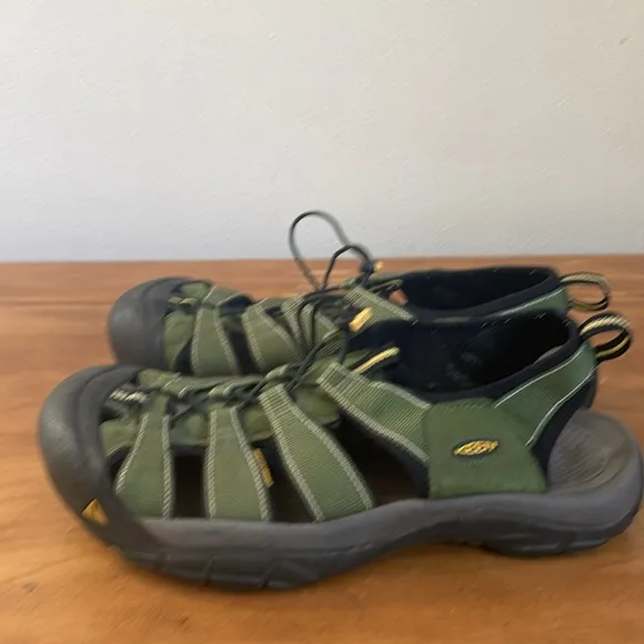 Keen Waterproof Green Outdoor Sandals Size 12