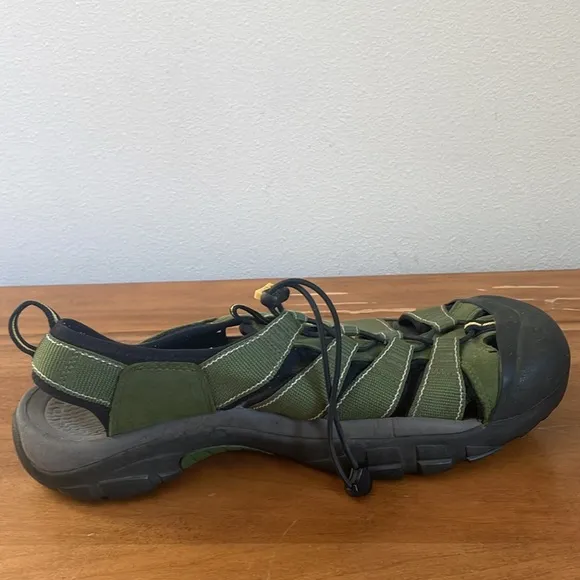 Keen Waterproof Green Outdoor Sandals Size 12
