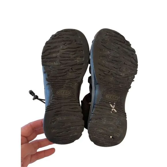 Keen Womens Black Waterproof Hiking Sandals Size 8.5