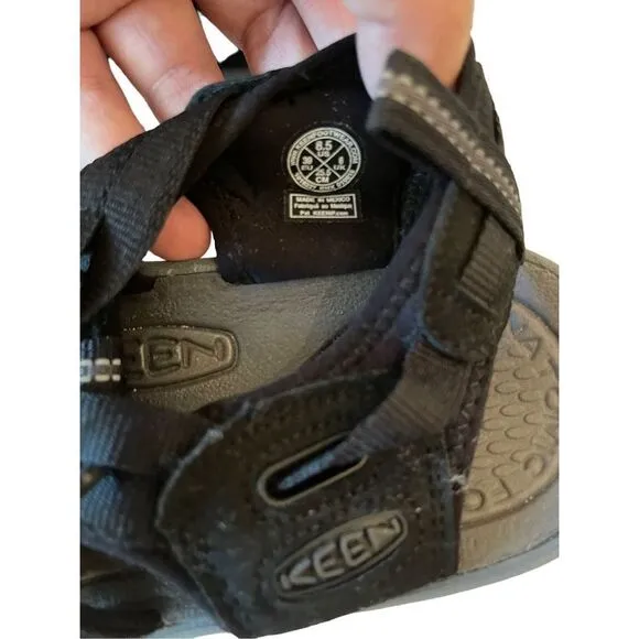 Keen Womens Black Waterproof Hiking Sandals Size 8.5