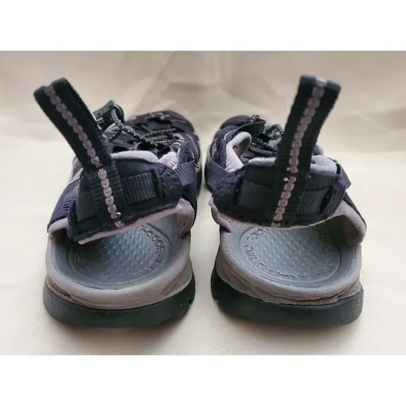KEEN Womens Sz 7 Whisper Outdoor Active Closed Toe Water Sandals Black SM 0309