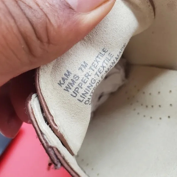 Kenneth Cole New York Kam Sneakers Women's 7M Blush Pink Satin Shoes