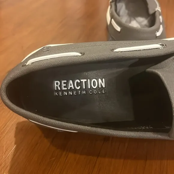 Kenneth Cole Reaction Design 211342 Boat Shoes Sneakers loafers new grey Mens 12