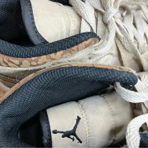 Kids Jordan Air 1 Mid SE Suede