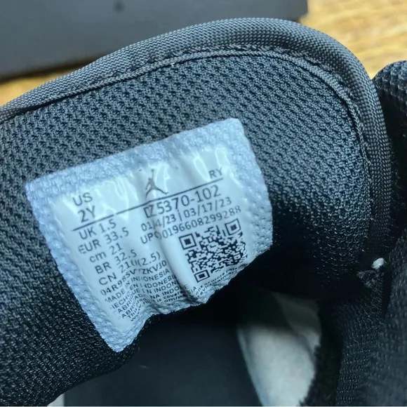 Kids Jordan Air 1 Mid SE Suede