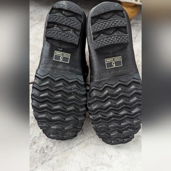 Lacrosse Man's Wool/ Winter Boots Size 5