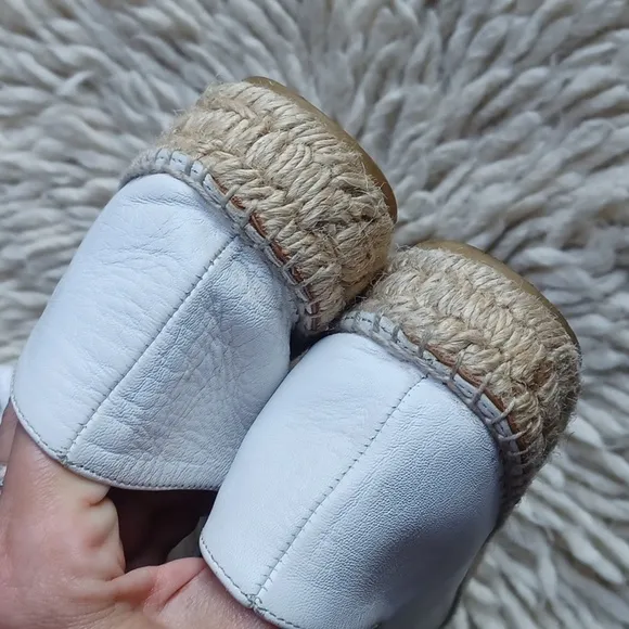 Leather  sneakers