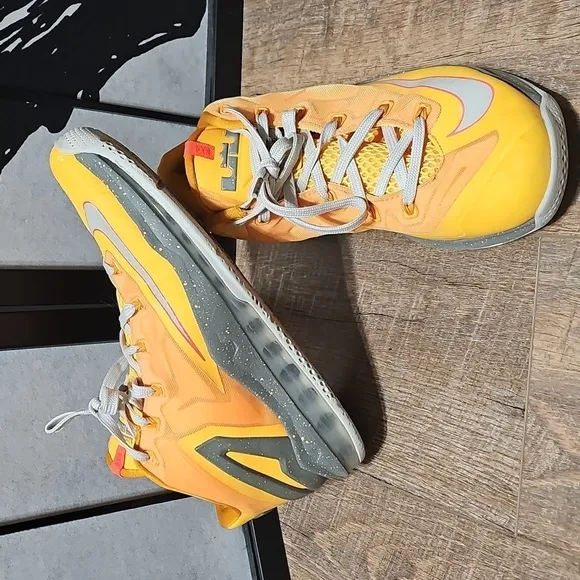 Lebron James Nike Air Max Low Floridian Atomic Mango Sneakers Shoes Mens 9.5