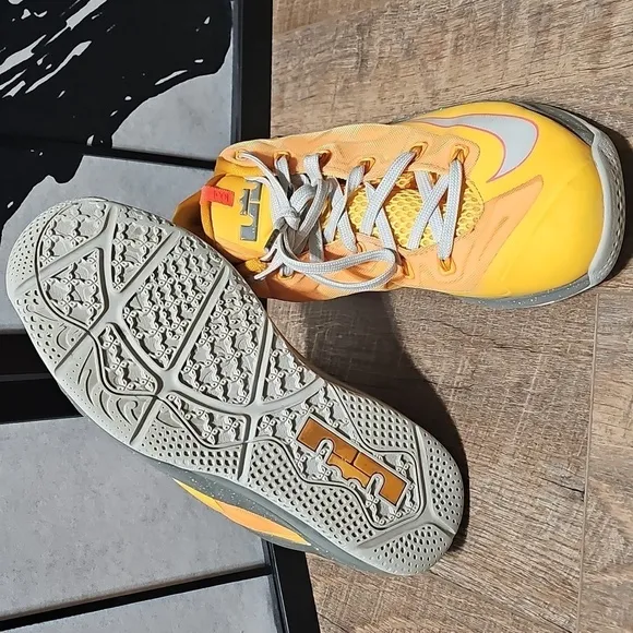 Lebron James Nike Air Max Low Floridian Atomic Mango Sneakers Shoes Mens 9.5