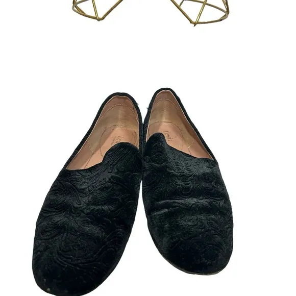 Lewit Loafers | black velvet embossed flat shoes | size 37 Italian made in Italy