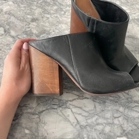 Linea Paolo Leather Block Heel Slide Mule Sandals Black 7.5