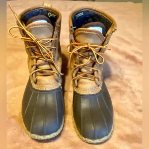 L.L. Bean Brown/Black Tie Bean Winter Hunting Boots