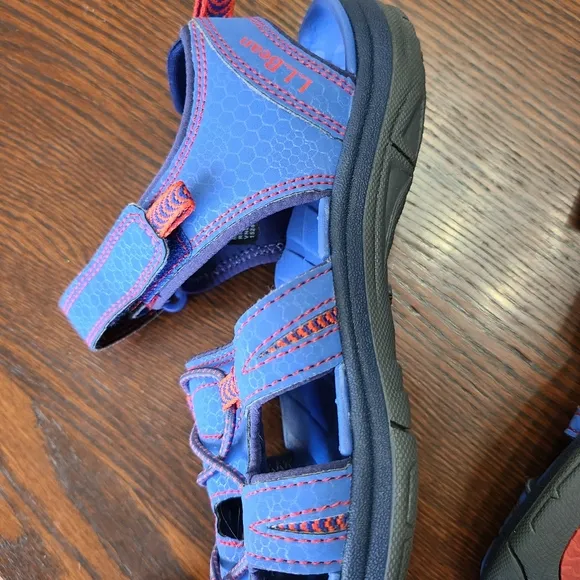 L.L. Bean sandals blue coral girl's size 4
