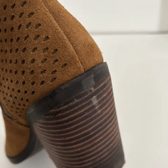 Lucky Brand Brown Suede Leather Zip Ankle Boots Shoes Women’s Size 12‎