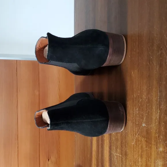 Lucky Brand Size 9.5 Booties Leather Suede Ankle Boots Elastic Pull-on Heeled