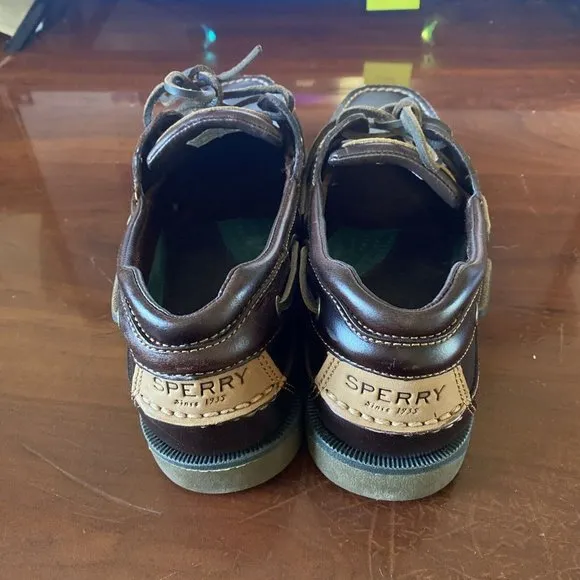 Man's Boat Shoes Sperry Mako 2-Eye Canoe Moc Amaretto Size 11