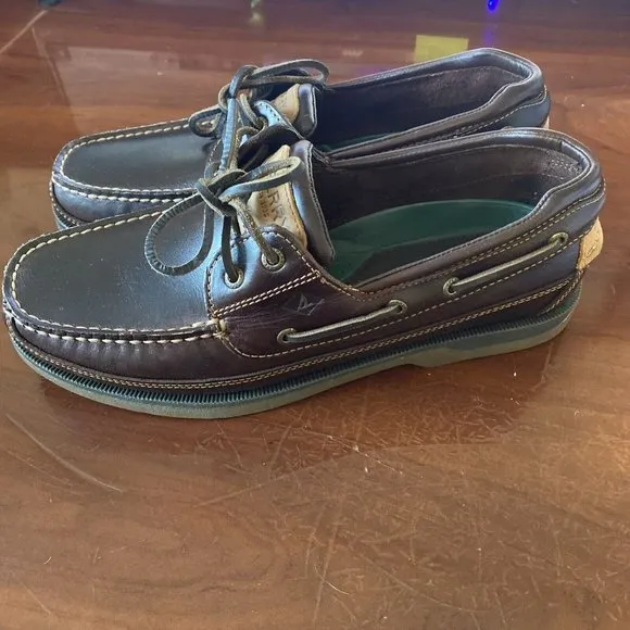 Man's Boat Shoes Sperry Mako 2-Eye Canoe Moc Amaretto Size 11