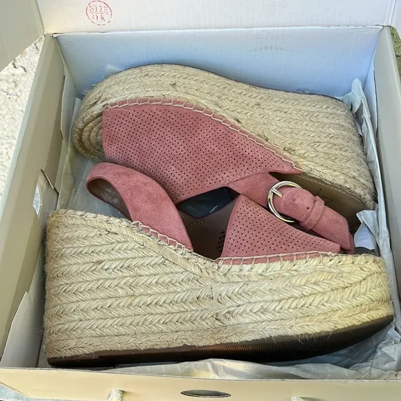 MARC FISHER ANDELA ESPADRILLE WEDGE SANDAL SHOES - Pink Suede Asymmetrical 7.5