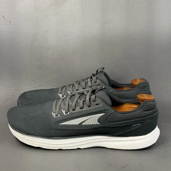 Men's Altra Escalante 3 athletic sneaker shoes size 12.5