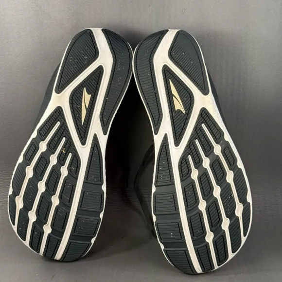 Men's Altra Escalante 3 athletic sneaker shoes size 12.5