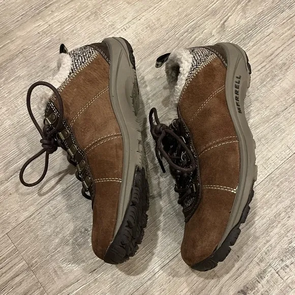 Merrell Dark Earth Brown Suede Moc Shoes with Sherpa 8.5 NWOT