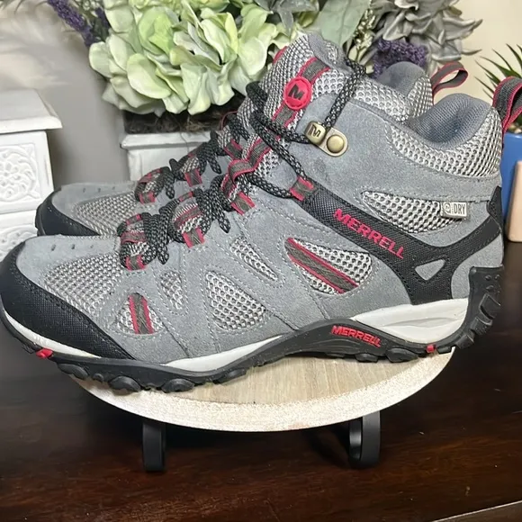 MERRELL Deverta Vent Waterproof Mid Boot Lace Up Gray Red Womens Hiking Outdoor