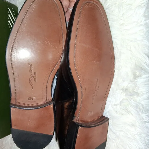 Mezlan Black Oxfords Sleek Suede Design