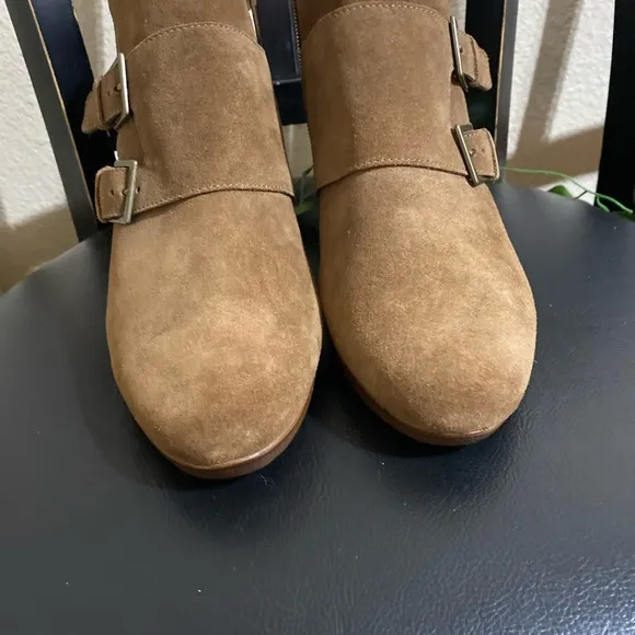 Munro   Munro bootsDrew Suede Wedge