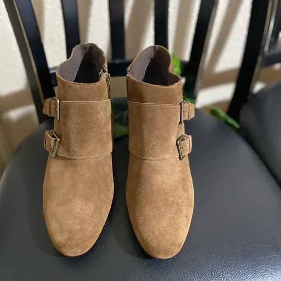 Munro   Munro bootsDrew Suede Wedge